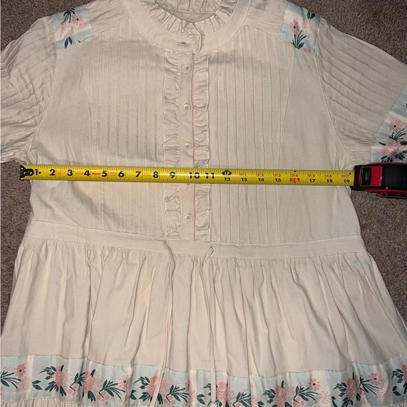 Ivy City Floral Cream Midi Dress - Picture 8 of 8